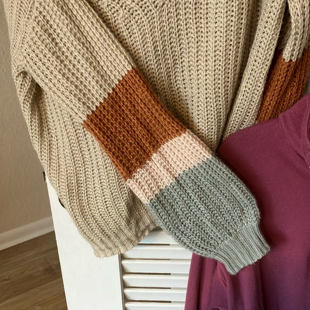 Sweater bundle - Picture 4 of 4